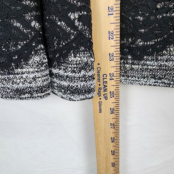 Karl Lagerfeld Paris Women’s Medium (10) 2-Piece Suit Black White Jacket & Skirt - Picture 11 of 13